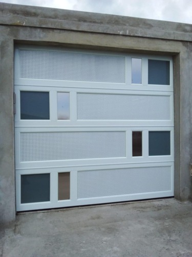                                                                                             King Aluminum
Productos:
• Puertas de pivotes
• Portones de garaje
• Puertas principales
• Puertas de interior
• Puertas de clóset
• Puertas folding
• Puertas con ventana
• Puertas de seguridad
• Portones de patio
• Ventanas projected
• Ventanas casement
• Ventanas de lama

Servicios:
• Construcción liviana
• Adaptación de huecos para puertas y ventanas
• Mochetas
• Cambio de cilindro, cerradura y handel
• Cambio de falleba
• Cambio de cajuela
• Reemplazo de cristales
• Remoción de rejas
• Sadel
                                                                                    