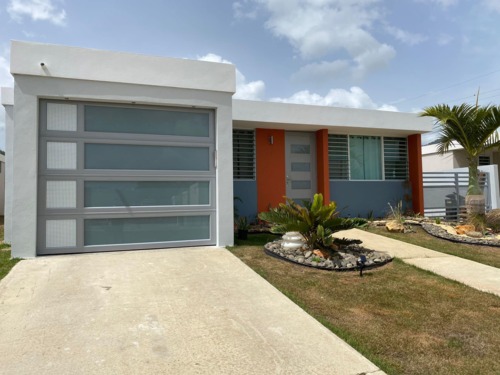                                                                                             King Aluminum
Productos:
• Puertas de pivotes
• Portones de garaje
• Puertas principales
• Puertas de interior
• Puertas de clóset
• Puertas folding
• Puertas con ventana
• Puertas de seguridad
• Portones de patio
• Ventanas projected
• Ventanas casement
• Ventanas de lama

Servicios:
• Construcción liviana
• Adaptación de huecos para puertas y ventanas
• Mochetas
• Cambio de cilindro, cerradura y handel
• Cambio de falleba
• Cambio de cajuela
• Reemplazo de cristales
• Remoción de rejas
• Sadel
                                                                                    