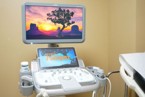                                                                                             • El Dr. Luis J. Torruella diagnostica y trata condiciones del sistema circulatorio, mejor conocidas como condiciones vasculares. 
• El Instituto Vascular del Sur en Ponce también cuenta con su propio laboratorio vascular para cualquier estudio vascular, estudio venoso y sonografía vascular.
                                                                                    