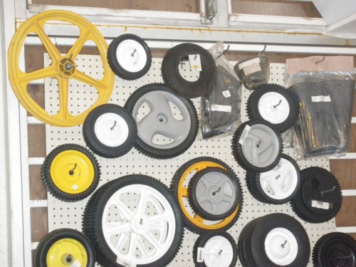                                                                                             • Alquiler de Herramientas y Equipo de Jardinería
• Venta de piezas de Equipos de Jardinería
• Podadoras, Trimmers, Sierra y Tractores
• Mezcladora de cemento
• Máquinas de lavado a presión
• Chipping Hammer
• Pulidoras de Piso
                                                                                    