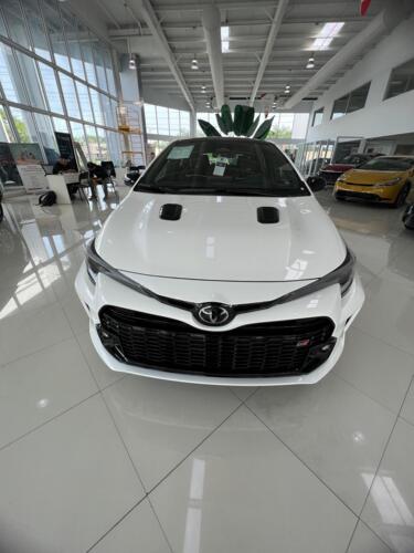                                                                                             EDWARD AUTO PR
• Autos nuevos como Toyota
• Autos usados todas las marcas disponible 
• Asesoría de venta
• Líder en aprobaciones
• Consultoría profesional
• Experto en financiamiento
                                                                                    