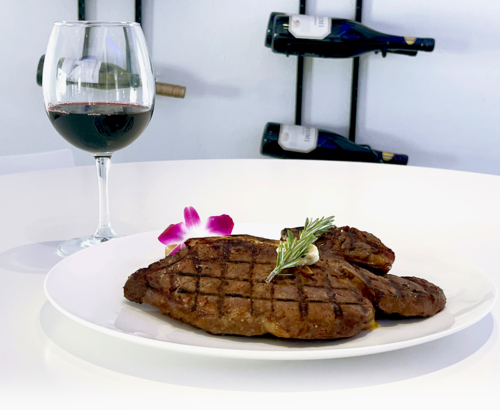                                                                                             D'Landing Bar & Restaurant
• Especialidad en mariscos y carnes
• Comida Criolla
• Picadera
• Coctelería
• Brunch (sábados y domingos)
• Somos Pet Friendly
• Contamos con estacionamiento exclusivo
• Salón con aire acondicionado
• Mesas y sillas al aire libre
• Música en vivo los domingos
                                                                                    