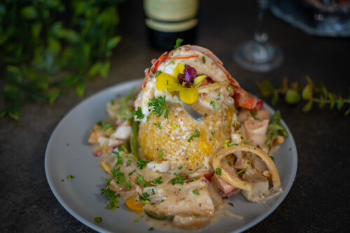                                                                                             Terra Vento
• Restaurante frente al mar
• Salón Cerrado
• Mariscos
• Cortes de Carne
• Pastas
• Coctelería
                                                                                    