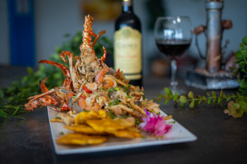                                                                                             Terra Vento
• Restaurante frente al mar
• Salón Cerrado
• Mariscos
• Cortes de Carne
• Pastas
• Coctelería
                                                                                    