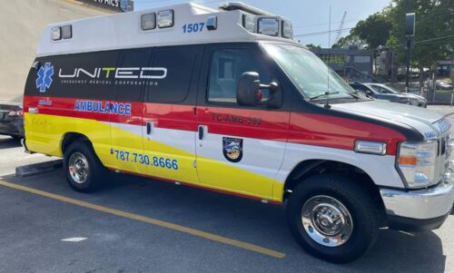                                                                                             Ambulancia
• Emergencia Médica 
• Transporte Intrahospitalario
                                                                                    