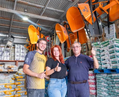                                                                                             Ferretería David Rodríguez
Materiales de construcción 
• Arena de Río
• Arena de Playa 
• Piedra
• Talco
• Cemento
• Varrilla
• Madera
• Paneles De Construcción
• Paneles PVC
• Paneles de Gypsum Board
• Todo Material de Plomería Y Electricidad

Para El Jardín:
• Top Soil
• Piedra Blanca De 4''
• Piedra Blanca De 3/4''
• Puertas De Aluminio 
• Ventanas Miami 
• Material para Herreros
• Rollos de Cyclone Fence
• Tubos Para Verja
• Todo Tipo De Herramienta

Servicio:
• Entregas a domicilio en el área limítrofes
                                                                                    