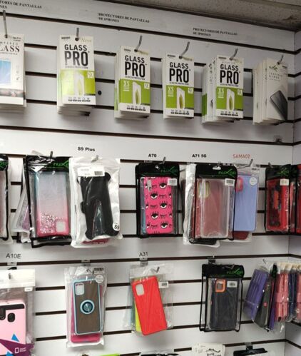                                                                                             • Venta de Teléfonos Celulares
• Recarga
• Desbloqueo
• Programación
• Reparación
• Venta de Accesorios
• Cargadores originales y de reemplazo
• Tarjetas de LLamadas
• Bocinas Inalámbricas hasta 3,000 wats
• Venta de Hookah y Accesorios
• Envíos a todas partes del mundo
• Trabajamos tarjetas de regalo 
• Aquí usted conseguirá cargadores de todo tipo de celular
                                                                                    