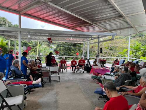                                                                                             Hogar Elisabet "Jardín del Eden"
• Visita de nuestro Médico Generalista con especialidad en Geriatría, 1 vez al mes o cuantas veces se necesite. 
• El equipo de médicos lo componen: Podiatra. (Las visitas de estos especialistas al Hogar son de acuerdo a los requerimientos establecidos por los planes médicos.) 
• Servicios de Ambulancia las 24 horas 
• Laboratorios 
• Farmacia
 • Lavandería los 7 días de la semana 
• Nuestro equipo de trabajo cuenta con enfermeras y personal debidamente adiestrado con capacitaciones especializadas en geriatría, bajo las Normas del Depto. De la Familia.
                                                                                    