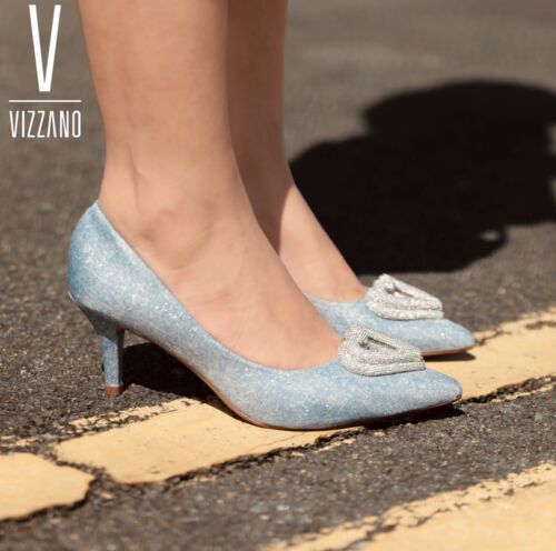                                                                                             Auténtica Clothes & Shoes
                                                                                    