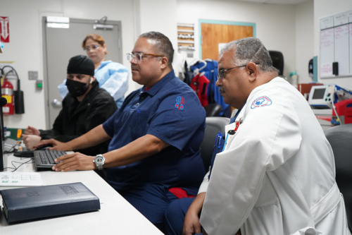 Condiciones tratadas por Neurocirugía Endovascular:
• Embolizaciones Aneurismas Cerebrales en adultos y niños
• Embolizaciones Malformaciones Vasculares Cerebrales y de Espina en adultos y niños
• Embolizaciones de Tumores Cerebrales y Espina preoperatorio
• Embolizaciones Fístulas Arteriovenosas en adultos y niños
• Tratamiento agudo de Derrames Cerebrales, Isquémicos y Hemorrágicos
• Estenosis Carotídea - angioplastia y stent
• Embolización de Hemangiomas Cutáneos
• Arteriografía Diagnóstica (DSA) / Terapéutica de cerebro y espina
• Cirujano Neuro-Endovascular