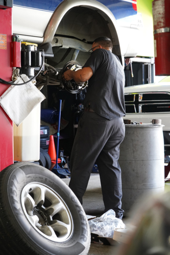                                                                                             Paris Tire Service
gomas nuevas
gomas usadas
reparación de gomas
mecánica liviana
cambio de aceite y filtro
frenos
alineamiento
balanceo
centro de inspección
                                                                                    