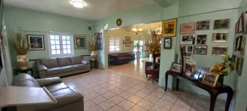                                                                                             Funeraria Santo Cristo de la Salud
• Arreglos Funerarios
• Cremación
• Traslado de Cadáveres dentro y fuera de Puerto Rico
• Servicio de embalsamador las 24 horas
• Cómodas instalaciones con estacionamiento
• Contamos con planta de energía eléctrica
                                                                                    