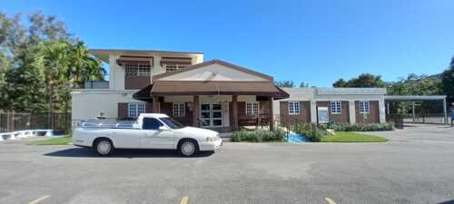                                                                                             Funeraria Santo Cristo de la Salud
• Arreglos Funerarios
• Cremación
• Traslado de Cadáveres dentro y fuera de Puerto Rico
• Servicio de embalsamador las 24 horas
• Cómodas instalaciones con estacionamiento
• Contamos con planta de energía eléctrica
                                                                                    