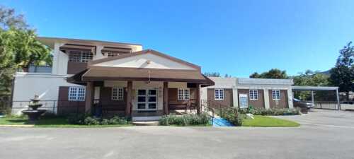                                                                                             Funeraria Santo Cristo de la Salud
• Arreglos Funerarios
• Cremación
• Traslado de Cadáveres dentro y fuera de Puerto Rico
• Servicio de embalsamador las 24 horas
• Cómodas instalaciones con estacionamiento
• Contamos con planta de energía eléctrica
                                                                                    