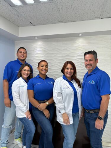                                                                                             Actualmente somos proveedores autorizados de Medicare y todos los planes Medicare Advantage y demás planes médicos privados de Puerto Rico.

Somos especialistas en el campo de la rehabilitación física, ofreciendo los servicios a adolescentes, adultos y envejecientes.

Experiencia clínica en el campo de la geriatría, con certificaciones en dicho campo de la salud.

Equipo altamente tecnológico. Tenemos Laser Therapy (Multiradiance MR4), estimuladoras eléctricas, (High voltage, Low Voltage, TENS, Microcorriente.
                                                                                    