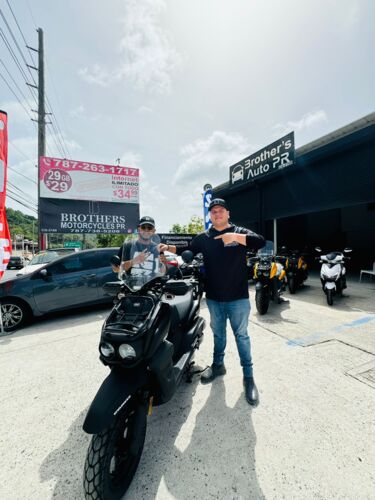                                                                                             • Accesorios de motora
• Venta de autos 
• Venta de motora
                                                                                    