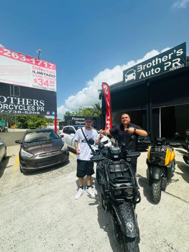                                                                                             • Accesorios de motora
• Venta de autos 
• Venta de motora
                                                                                    