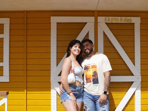                                                                                             • Música
• Zipline
• Laberinto
• Fourth Track
• Disfrute del playground
• Pasear algunos animales
• Interacción con los animales
• Paseos en carreta y en tren
• Espacios para fotografías familiares
• Mesas de arena y de juegos sensoriales
• Paseo en bicicletas de pedales de 4 ruedas
                                                                                    