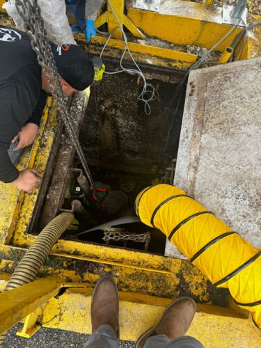                                                                                             • Servicio de plomería residencial, comercial e industrial   
• Instalación de equipos sanitarios
• Detección de salideros ocultos
• Inspección con cámaras
• Reparación e instalación de calentadores de agua
• Reparación e instalación de mezcladoras
• Destape de alcantarillas y "manholes"
                                                                                    