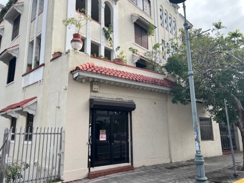 • Ingeniería
• Inspección de Propiedades
• Valoraciones Asegurables
• Costo de Reemplazo
• Control de Pérdida de Seguros
• Gestión de Proyectos y Construcción
• Servicios Profesionales de Topografía