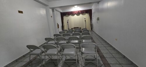 Servicios Funerales
Los paquetes funerales básicos incluyen:
• Servicios básicos del director y personal
• Embalsamamiento
• Permiso de enterramiento
• Uso de facilidades o uso de equipo y
personal para servicio en la residencia
• Recogido del cuerpo o traslado a la funeraria
• Carroza fúnebre
• Libro de registro de firmas
• Recordatorios
• Emblema religioso
• Ataúd
También le brindamos o ayudamos con los siguientes servicios:
• Servicio religioso
• Servicio de esquelas en los principales
periódicos del país
• Servicio de limosina
• Tarjetas de expresiones de gratitud
• Carro floral
• Guagua de sonido
• Servicio de floristería
• Exhumación y traslado
• Traslados hacia otros destinos
fuera de Puerto Rico
• Servicios provenientes de otros países
• Funerales directos
• Embalsamamiento
Contamos con nuestra propia sala de embalsamamiento, y con uno de los embalsamadores y profesor de ciencias mortuorias más experimentado en el campo, el Sr. Orlando Rodriguez Lic. 328, quien cuenta con más de 20 años de experiencia en la profesión, especialmente en maquillaje y arte restaurativo.
• Facilidades
Contamos con cuatro capillas, un área cómoda de recibidor, cafetería, cuarto de exhibición de ataúdes, oficina, sala de embalsamamiento y estacionamiento. Nuestras facilidades fueron remodeladas recientemente para su comodidad y conveniencia.
• Cafetería
Tenemos a su disponibilidad un área de cafetería, en donde puede sentarse y disfrutar de comidas ligeras, como sándwiches, frituras, mantecados, snacks y refrigerios, entre otros.
• Cuarto de exhibición de ataúdes
Contamos con una gran variedad de ataúdes, de diferentes diseños, colores y tamaños, y lo más importante con precios bien razonables.
• Cremación
Brindamos servicios de cremación y velatorio, cremación y servicio religioso y cremación directa. También tenemos disponibles urnas para la venta.Servicios Funerales
Los paquetes funerales básicos incluyen:
• Servicios básicos del director y personal
• Embalsamamiento
• Permiso de enterramiento
• Uso de facilidades o uso de equipo y
personal para servicio en la residencia
• Recogido del cuerpo o traslado a la funeraria
• Carroza fúnebre
• Libro de registro de firmas
• Recordatorios
• Emblema religioso
• Ataúd
También le brindamos o ayudamos con los siguientes servicios:
• Servicio religioso
• Servicio de esquelas en los principales
periódicos del país
• Servicio de limosina
• Tarjetas de expresiones de gratitud
• Carro floral
• Guagua de sonido
• Servicio de floristería
• Exhumación y traslado
• Traslados hacia otros destinos
fuera de Puerto Rico
• Servicios provenientes de otros países
• Funerales directos
• Embalsamamiento
Contamos con nuestra propia sala de embalsamamiento, y con uno de los embalsamadores y profesor de ciencias mortuorias más experimentado en el campo, el Sr. Orlando Rodriguez Lic. 328, quien cuenta con más de 20 años de experiencia en la profesión, especialmente en maquillaje y arte restaurativo.
• Facilidades
Contamos con cuatro capillas, un área cómoda de recibidor, cafetería, cuarto de exhibición de ataúdes, oficina, sala de embalsamamiento y estacionamiento. Nuestras facilidades fueron remodeladas recientemente para su comodidad y conveniencia.
• Cafetería
Tenemos a su disponibilidad un área de cafetería, en donde puede sentarse y disfrutar de comidas ligeras, como sándwiches, frituras, mantecados, snacks y refrigerios, entre otros.
• Cuarto de exhibición de ataúdes
Contamos con una gran variedad de ataúdes, de diferentes diseños, colores y tamaños, y lo más importante con precios bien razonables.
• Cremación
Brindamos servicios de cremación y velatorio, cremación y servicio religioso y cremación directa. También tenemos disponibles urnas para la venta.