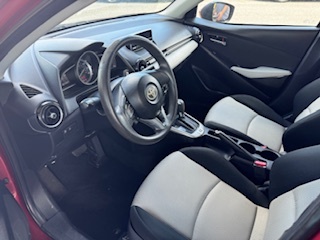                                                                                             • Variedad de autos usados importados
• Financiamiento accesible
                                                                                    