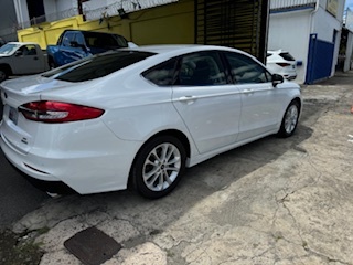                                                                                             • Variedad de autos usados importados
• Financiamiento accesible
                                                                                    