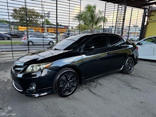                                                                                             • Variedad de autos usados importados
• Financiamiento accesible
                                                                                    