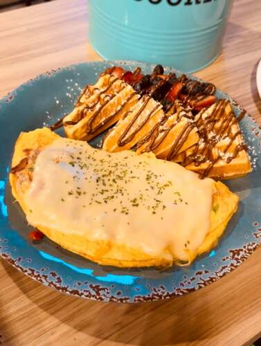                                                                                             • Restaurante de Brunch
• Desayunos
• Café 
• Croissants
• Pancakes
• Waffles
• Sándwiches 
• Bebidas
• Batidas
                                                                                    