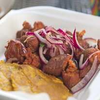 • Pet Friendly
• Beer Garden
• Appetizers
• Live Music
• Karaoke