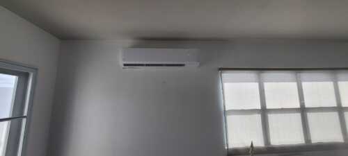 Instalación de Aire Acondicionado
• Instalación de consolas de aire acondicionado para espacios comerciales y residenciales.
• Configuración y optimización para máximo rendimiento y eficiencia energética.
Mantenimiento y Servicio Técnico
• Mantenimiento preventivo para prolongar la vida útil del equipo.
• Reparación y ajuste de sistemas de aire acondicionado.
• Diagnóstico y solución de fallas para un funcionamiento óptimo.