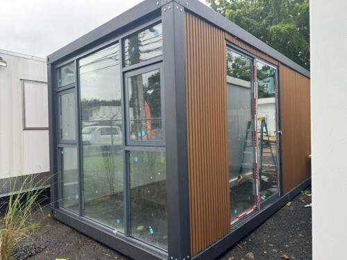                                                                                             • Food Truck y cocinas rodantes
• Tiny House y casas modulares
• Container aislados
• Trailers de almacenaje (storage), utilitarios y de plataforma
• Trailers para barbería, entre otros (Grooming Trailers)
• Trailers multiusos en variedad de tamaños
• Vagones, ventanas y puertas (varios modelos disponibles)
• Marca registrada THE ROCK, exclusiva de JL Trailers PR
                                                                                    