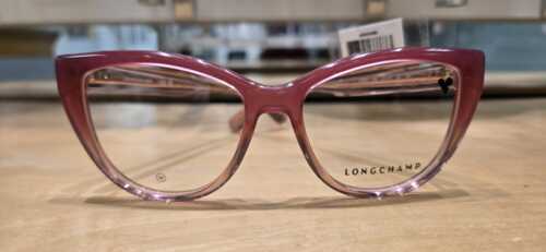                                                                                             •  Examen de la vista 
•  Lentes de Contacto
•  Espejuelos
•  Gafas de sol para receta
                                                                                    