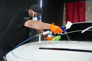 • Detailing
• Car Storage
• Lavado profesional
• Pulido y corrección de pintura
• Recubrimiento cerámico