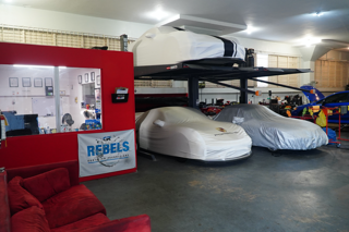 • Detailing
• Car Storage
• Lavado profesional
• Pulido y corrección de pintura
• Recubrimiento cerámico