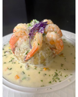                                                                                             • Pizzas artesanales
•  Pastas y platos italianos
•  Mariscos frescos
• Carnes a la parrilla
• Postres y bebidas
                                                                                    