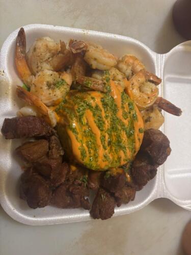                                                                                             Disfruta nuestros platos estrella, entre muchos otros:

• Mofongo con camarones
• Carne frita
• Pollo con papas fritas
• Tostones con camarones
• Refrescos
• Salsas caseras: chimichurri y mayoketchup

¡Visítanos!
                                                                                    