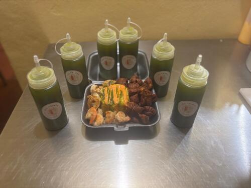                                                                                             Disfruta nuestros platos estrella, entre muchos otros:

• Mofongo con camarones
• Carne frita
• Pollo con papas fritas
• Tostones con camarones
• Refrescos
• Salsas caseras: chimichurri y mayoketchup

¡Visítanos!
                                                                                    