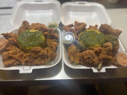                                                                                             Disfruta nuestros platos estrella, entre muchos otros:

• Mofongo con camarones
• Carne frita
• Pollo con papas fritas
• Tostones con camarones
• Refrescos
• Salsas caseras: chimichurri y mayoketchup

¡Visítanos!
                                                                                    