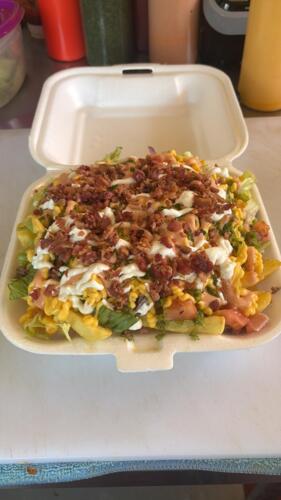                                                                                             Disfruta nuestros platos estrella, entre muchos otros:

• Mofongo con camarones
• Carne frita
• Pollo con papas fritas
• Tostones con camarones
• Refrescos
• Salsas caseras: chimichurri y mayoketchup

¡Visítanos!
                                                                                    