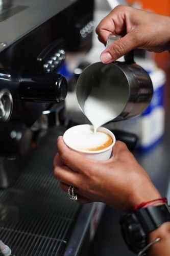 Encuentra todo lo que necesitas en un solo lugar.
Contamos con áreas de:
• Recetario
• Supermercado
• Efectos Escolares
• Joyería y perfumería
• Maquillajes y productos de belleza
• Cafetería
• Recarga celulares
• Accesorios
• Envoltura de regalos
• Lotería y fotocopias