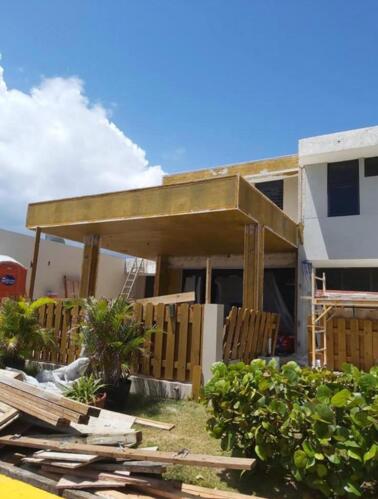                                                                                             • Construcción General
• Remodelaciones de interior y exterior 
• Remodelaciones de baño 
• Instalación de puertas
• Instalación de ventanas 
• Instalación de losas 
• Servicio de pintura para interior y exterior 
• Electricidad básica 
• Plomería básica 
• Sellado de Techo
• Trabajos de carpintería
                                                                                    