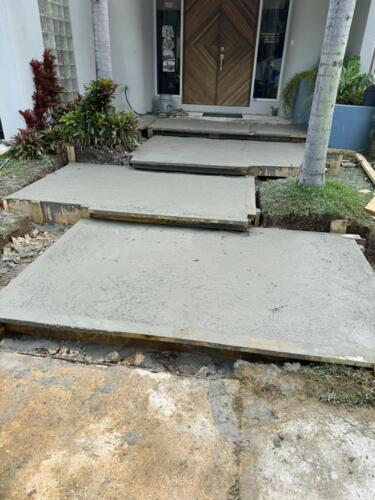                                                                                             • Construcción General
• Remodelaciones de interior y exterior 
• Remodelaciones de baño 
• Instalación de puertas
• Instalación de ventanas 
• Instalación de losas 
• Servicio de pintura para interior y exterior 
• Electricidad básica 
• Plomería básica 
• Sellado de Techo
• Trabajos de carpintería
                                                                                    