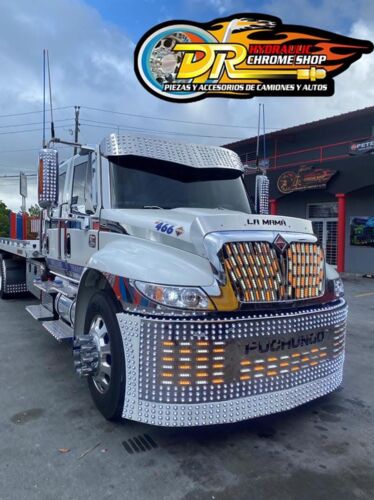 Servicios:
• Venta y reparación de mangas hidráulicas para camiones y autos.
• Asesoría y búsqueda de piezas: si no está disponible en inventario, se consigue por encargo.
Productos:
• Mangas hidráulicas y sus accesorios.
• Bumpers para camiones.
• Piezas y accesorios para camiones (aros, luces y más).