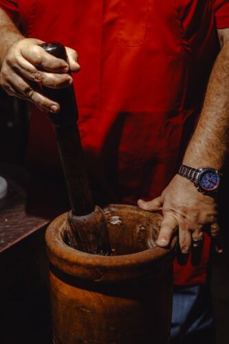 • Hamburgers
• Desayunos
• Almuerzos
• Comida Criolla
• Sandwiches