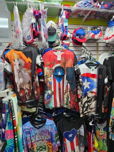 • Joyería
• Oro (compra y venta)
• Stainless Steel (venta)
• Fantasía
• Relojes (baterías y pasadores)
• Accesorios