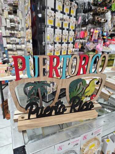 • Joyería
• Oro (compra y venta)
• Stainless Steel (venta)
• Fantasía
• Relojes (baterías y pasadores)
• Accesorios