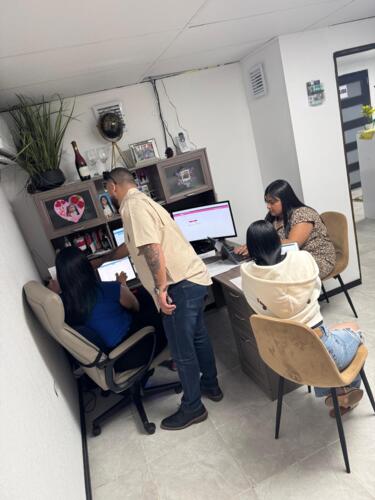                                                                                             • Gestoría 
• Permisología 
• Contabilidad 
• Planillas 
• Orientación contributiva 
• Bilingues 
• Planillas estatales y federales 
• US Taxes Powered by TaxBizz
                                                                                    