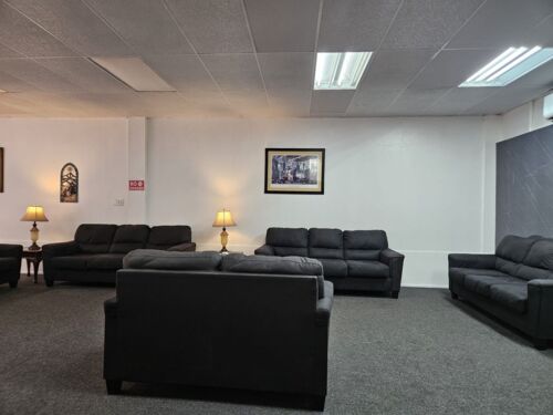                                                                                             • Servicio de velatorio y cremación- Permisología, Recogido del cuerpo, embalsamamiento, Ataúd en metal o caoba alquilado,4 horas de velatorio, libro memorial, tarjeta de recordatorio, servicio de cafetería y cremación
Total $1,895.00
                                                                                    