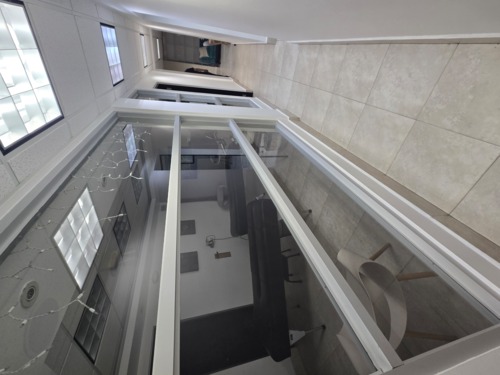                                                                                             En Dynamics Chiropractic Center, somos un Centro Quiropráctico dedicado al diagnóstico y cuidado de problemas relacionados con la columna vertebral y el sistema nervioso central.

Ofrecemos:
• Cuidado Quiropráctico para toda la familia
• Consejería Nutricional
• Suplementos Nutricionales
• Aceites Esenciales 
• Terapia Física 
• Programas de Rehabilitación a través de láser 
• Reeducación Postural y Terapia Magnética
• Masajes Terapéuticos

La Quiropráctica es cada vez más reconocida en el mundo debido a sus innumerables beneficios para la salud. Los ajustes quiroprácticos comúnmente envuelven una gentil fuerza aplicada a uno o más huesos espinales que no estén moviéndose apropiadamente.

Al optimizar la función de nuestro sistema nervioso mediante los ajustes vertebrales, el flujo de información entre nuestro cerebro, médula espinal, nervios raquídeos y cada órgano de nuestro cuerpo se mantiene sin interferencias y nuestro cuerpo alcanza su nivel óptimo de salud y bienestar.
                                                                                    